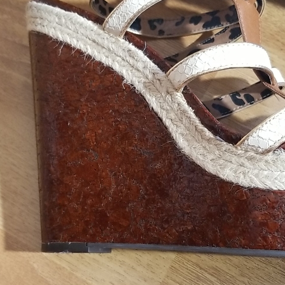Jessica Simpson platform wedges - Picture 9 of 10